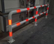 Odbojnica prosta - barierka - ochrona instalacji i kabli - parking podziemny.jpg